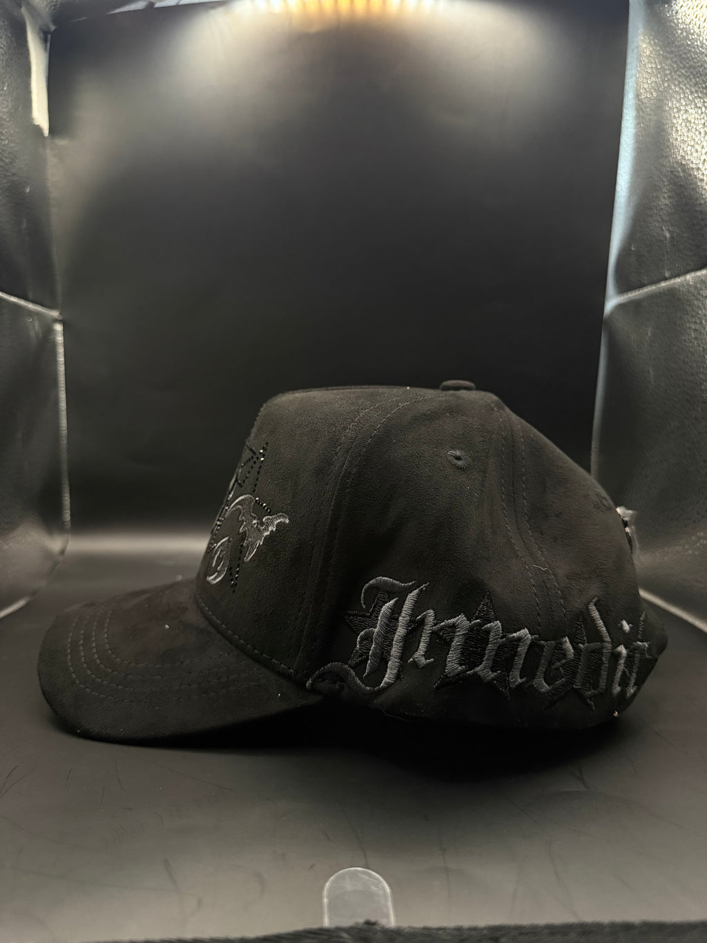 Gorra Innedit X Anymore Bruce Wayne